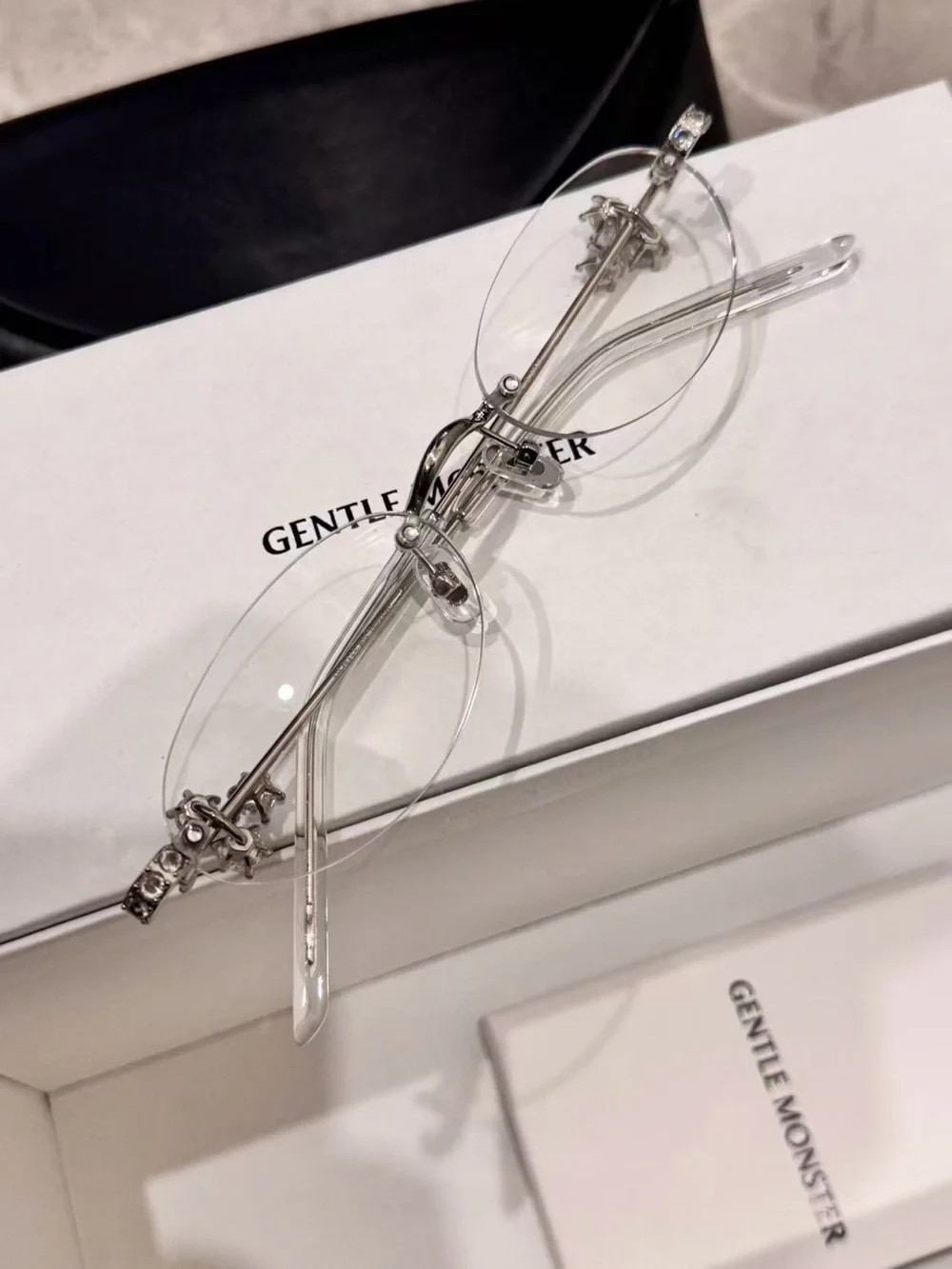 Gentle Monster Rimless Crystal Oval Eyeglasses
